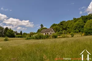 Nice potential for home and garden Ref # Li813 