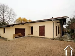 A comfortable bungalow with 3 bedrooms set in a quiet locat Ref # EL4980 