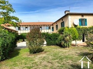 Superb Gascon house with gîte and B&B business. Ref # LBD490 
