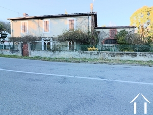 House to renovate, large outbuildings, 2020m² of land Ref # LC5099 