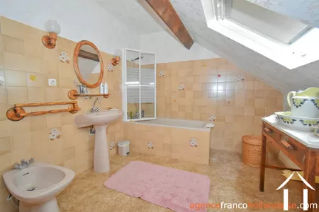 House for sale la croisille sur briance, limousin, Li1047 Image - 16