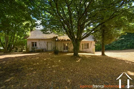 Village house for sale meilhards, limousin, Li1063 Image - 32