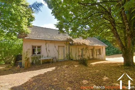 Village house for sale meilhards, limousin, Li1063 Image - 2