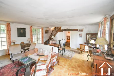 Village house for sale meilhards, limousin, Li1063 Image - 8