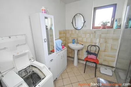 House for sale st vitte sur briance, limousin, Li1065 Image - 9