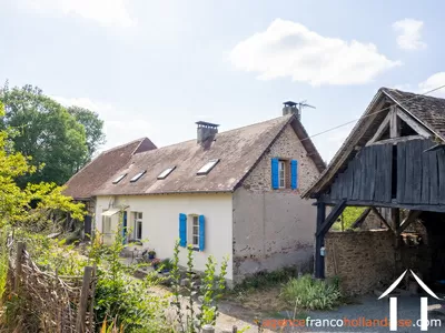 House with guest house for sale lubersac, limousin, Li1070 Image - 45