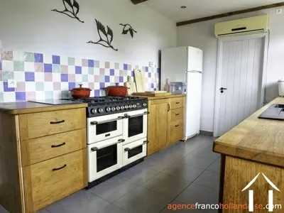 House with guest house for sale lubersac, limousin, Li1070 Image - 10