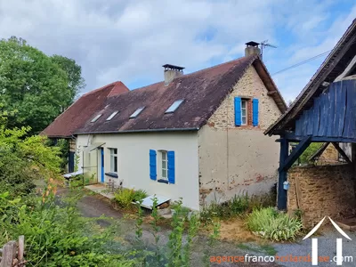House with guest house for sale lubersac, limousin, Li1070 Image - 7