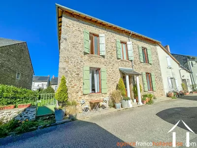 Bourgeois stone property Ref # Li1081 