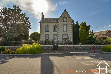 Stately village house with barn Ref # Li860