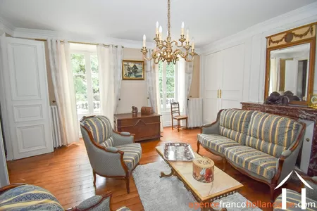 Manor House for sale ussel, auvergne, Li944 Image - 8