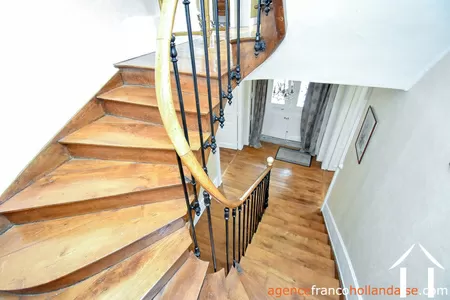 Manor House for sale ussel, auvergne, Li944 Image - 16