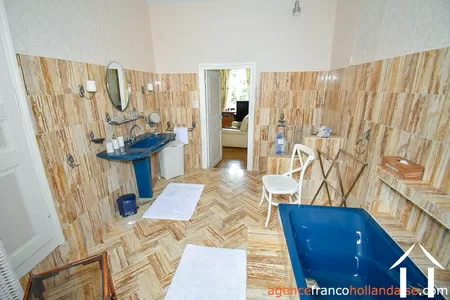 Manor House for sale ussel, auvergne, Li944 Image - 29