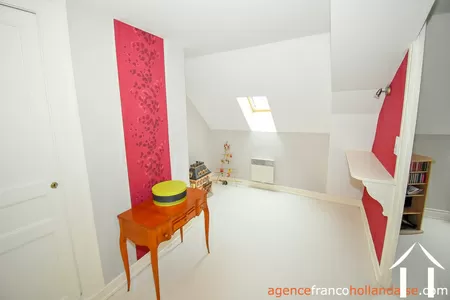 Manor House for sale ussel, auvergne, Li944 Image - 37