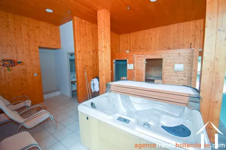 Manor House for sale ussel, auvergne, Li944 Image - 52