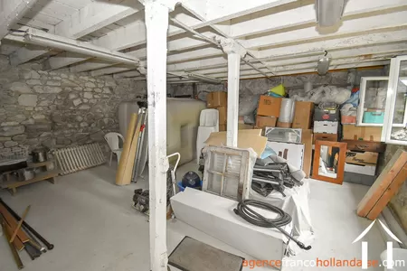 Manor House for sale ussel, auvergne, Li944 Image - 67