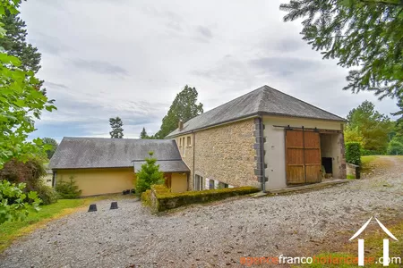 Manor House for sale ussel, auvergne, Li944 Image - 82