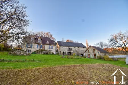 House with guest house for sale , Li953 Image - 1