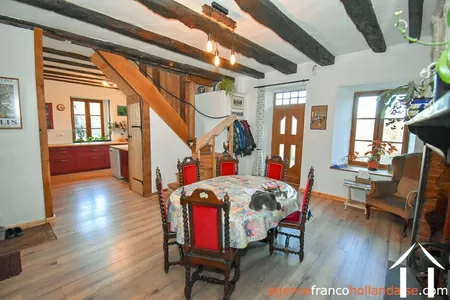 House with guest house for sale , Li953 Image - 10