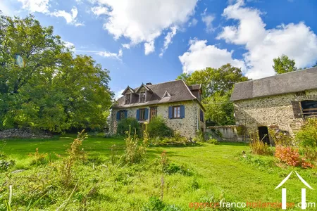 House with guest house for sale , Li953 Image - 72