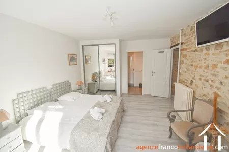 House with guest house for sale la porcherie, limousin, Li956 Image - 31