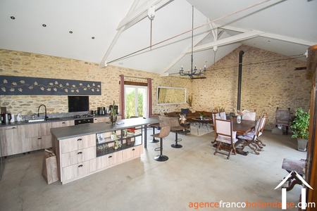 House with guest house for sale la porcherie, limousin, Li956 Image - 4