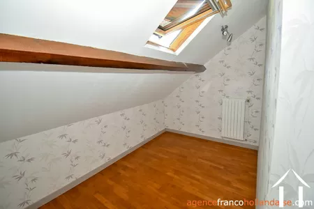 House for sale , Li995 Image - 16