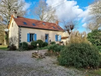 Farmhouse for sale theneuille, auvergne, AP030071166 Image - 1