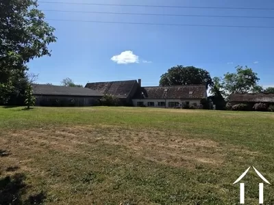 Farmhouse for sale st caprais, auvergne, AP030071185 Image - 10
