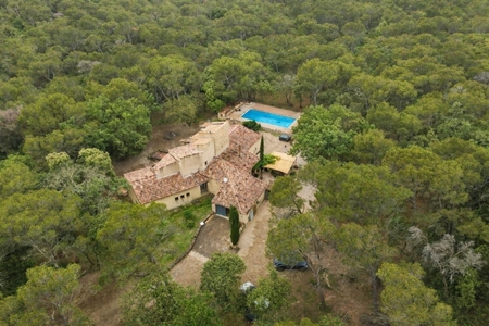 A Provençal architectural icon set amidst a private Mediterranean woodland. Ref # EG11-2548 