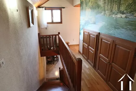 House for sale mhere, burgundy, CVH5514M Image - 19