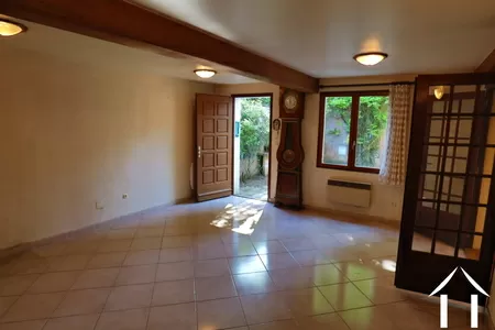 House for sale mhere, burgundy, CVH5514M Image - 26