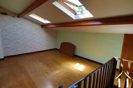 House for sale mhere, burgundy, CVH5514M Image - 33