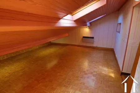 House for sale mhere, burgundy, CVH5514M Image - 35