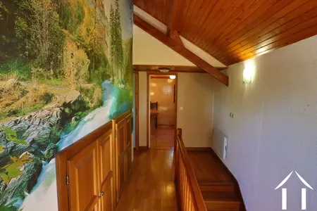 House for sale mhere, burgundy, CVH5514M Image - 37