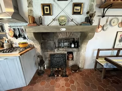 living room full of character, clay tiles and beamed ceilings