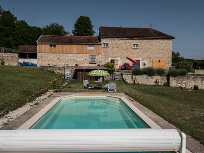 Cosy House with pool and 6 bedrooms, north burgundy Ref # BH5560h 