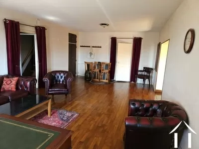 Dining room with Chesterfield suite