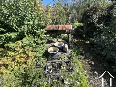 House for sale couches, burgundy, BH5647D Image - 35