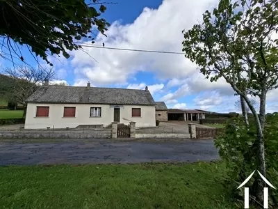 House in a beautiful location, to be renovated completely Ref # JdB5632