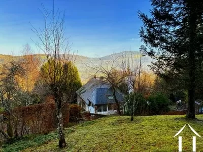 Renovated former sheepfold in a unique location in the Morvan nature park Ref # cvh5641 
