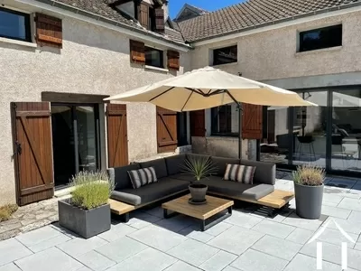 Paved terrace 