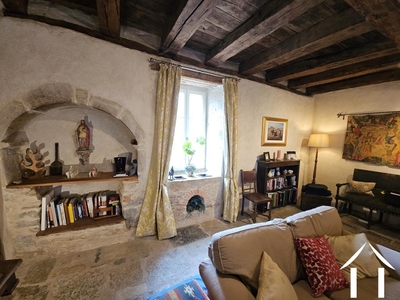 Living room Niche and Beams