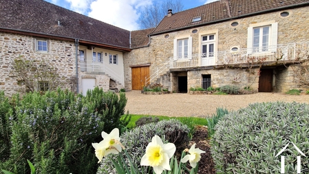 Family home with guest house, heated pool and wine cellar Ref # CR5655BS 