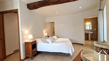 Bedroom on suite with walk in closet