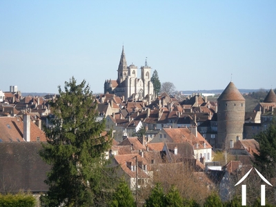 The town of Semur en Auxois