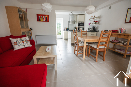 House for sale couches, burgundy, Ben5647D Image - 24