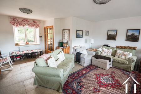 House for sale couches, burgundy, Ben5647D Image - 3