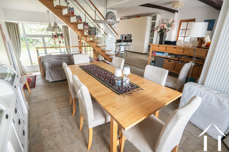 House for sale couches, burgundy, Ben5647D Image - 6