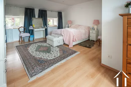 House for sale couches, burgundy, Ben5647D Image - 10